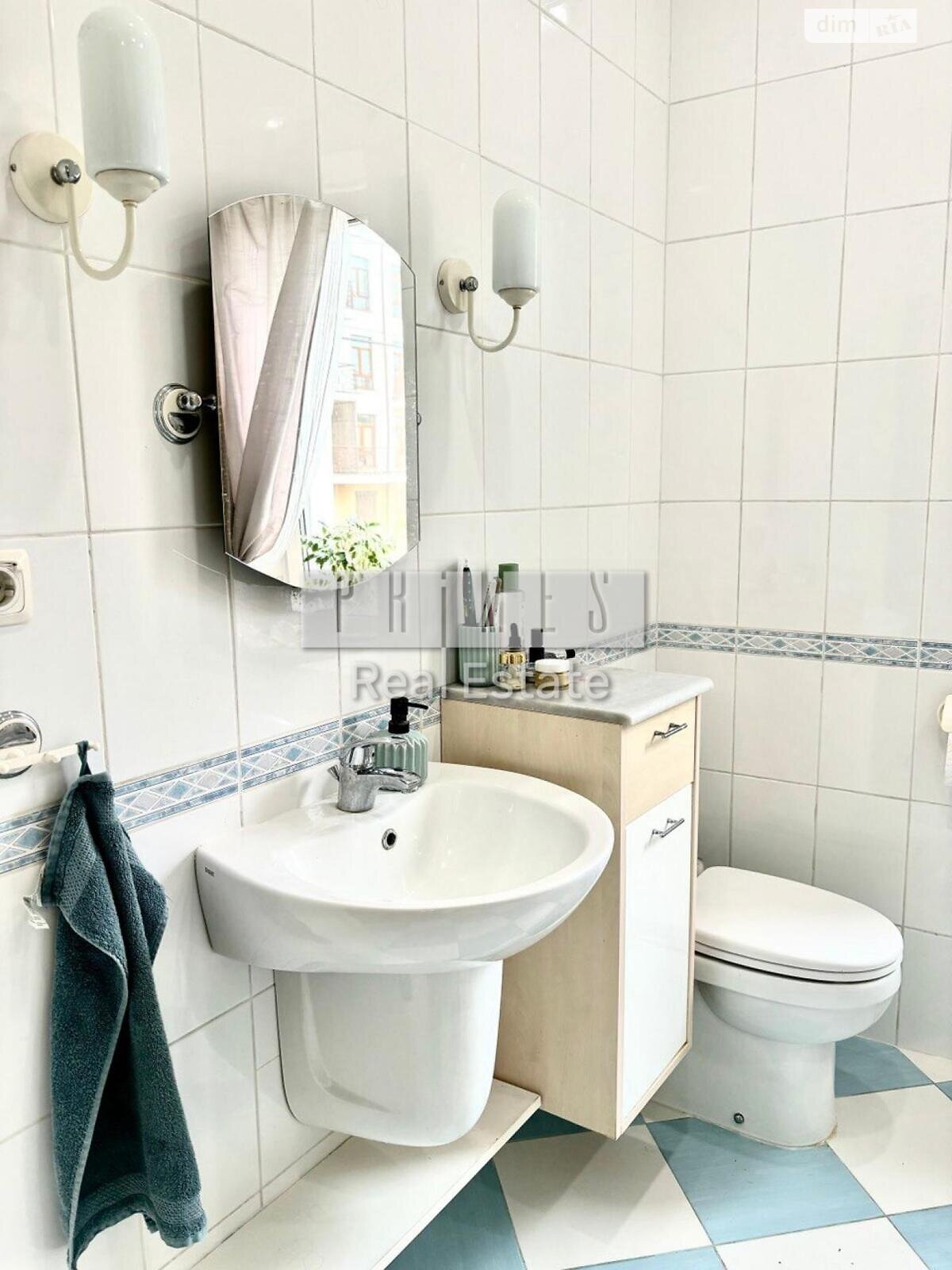 Продажа трехкомнатной квартиры в Киеве, на ул. Олеся Гончара 24, район Центр фото 1 Продажа трехкомнатной квартиры в Киеве, на ул. Олеся Гончара 24, район Центр фото 1