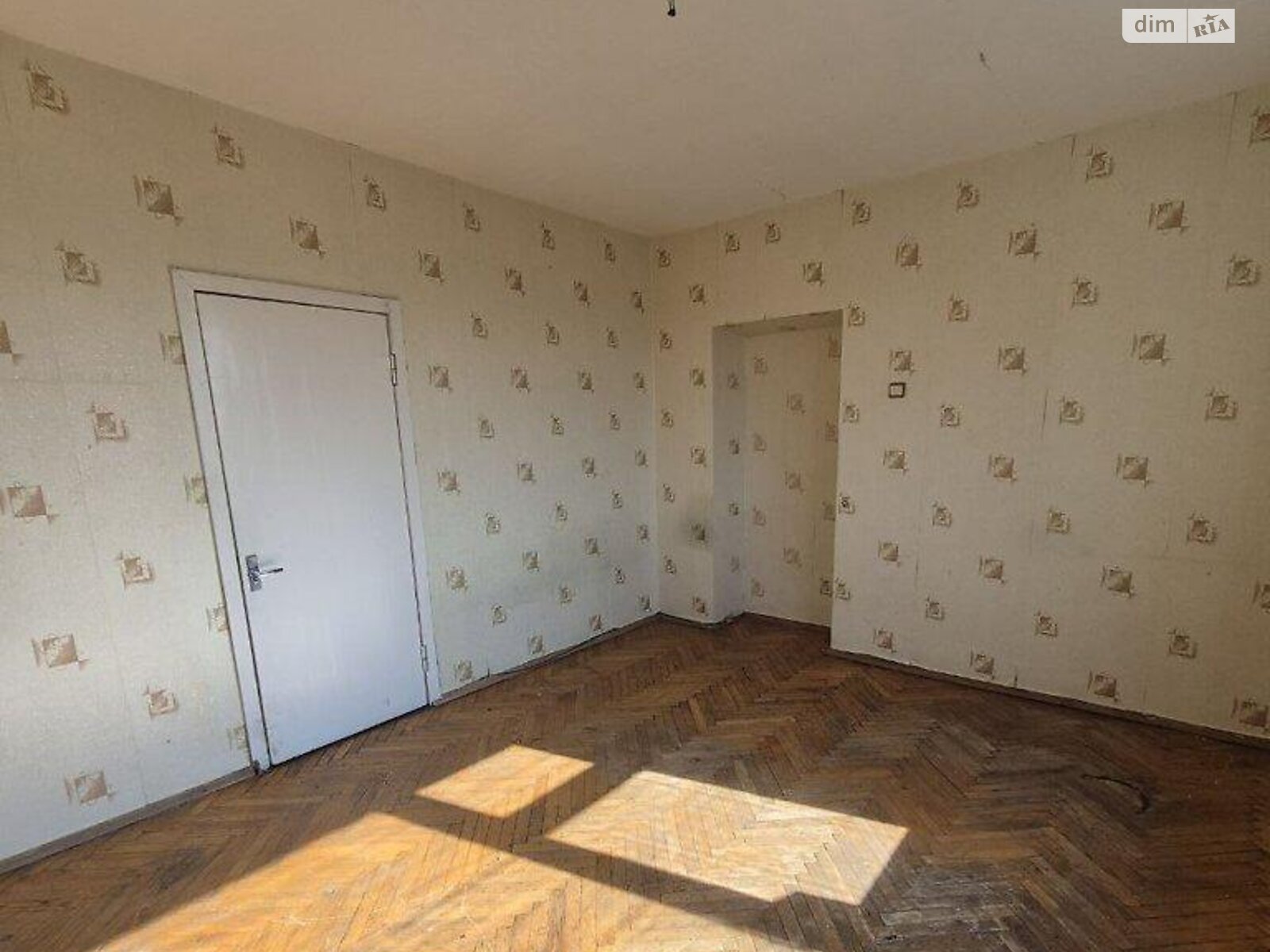 Продажа трехкомнатной квартиры в Киеве, на ул. Олеся Гончара 41А, район Центр фото 1 Продажа трехкомнатной квартиры в Киеве, на ул. Олеся Гончара 41А, район Центр фото 1