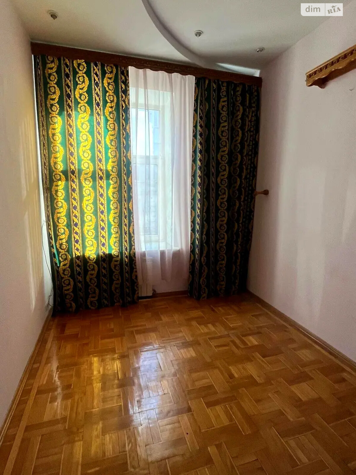 Продажа трехкомнатной квартиры в Киеве, на ул. Олеся Гончара 90/92, район Центр фото 1