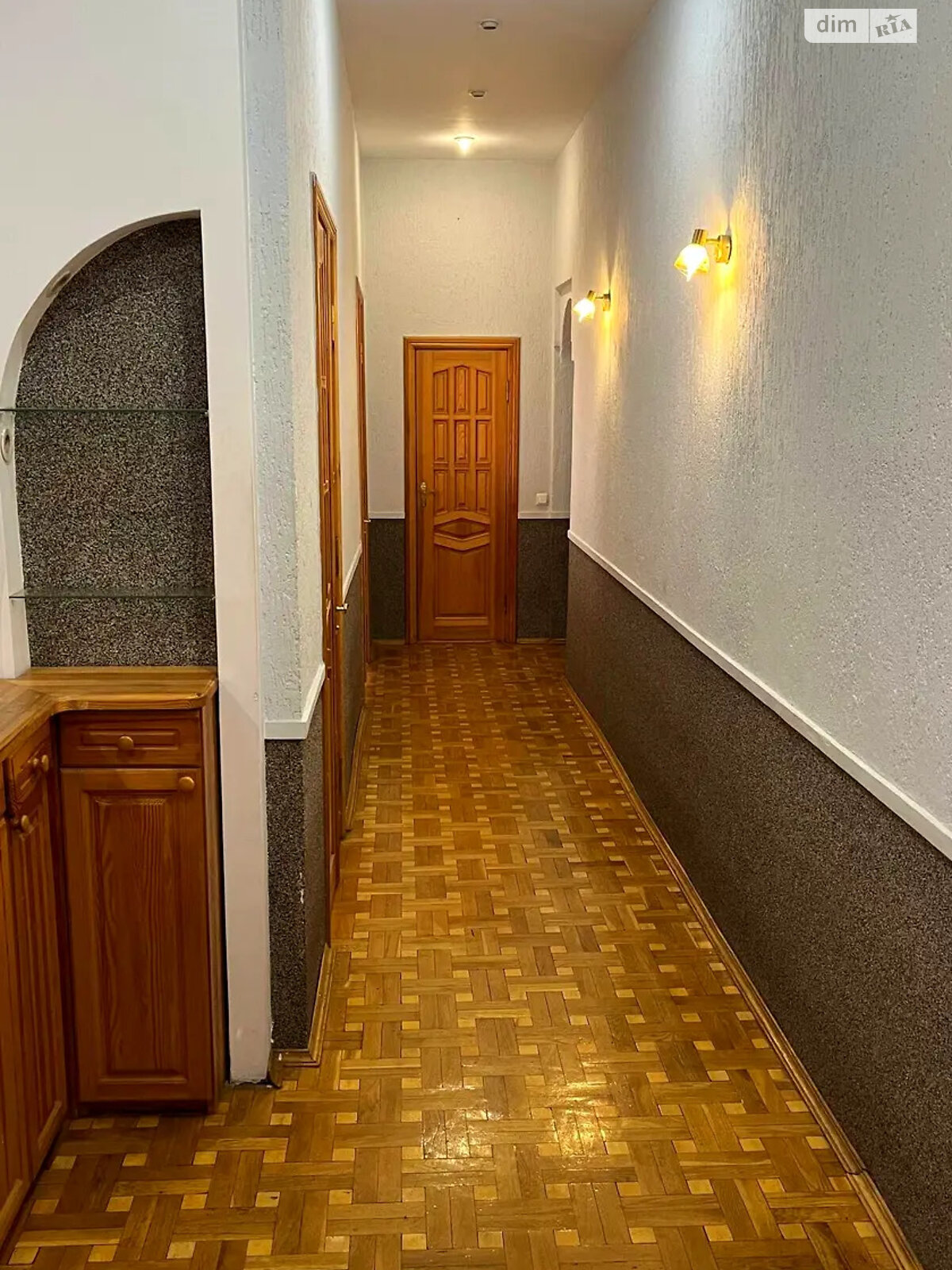 Продажа трехкомнатной квартиры в Киеве, на ул. Олеся Гончара 90/92, район Центр фото 1