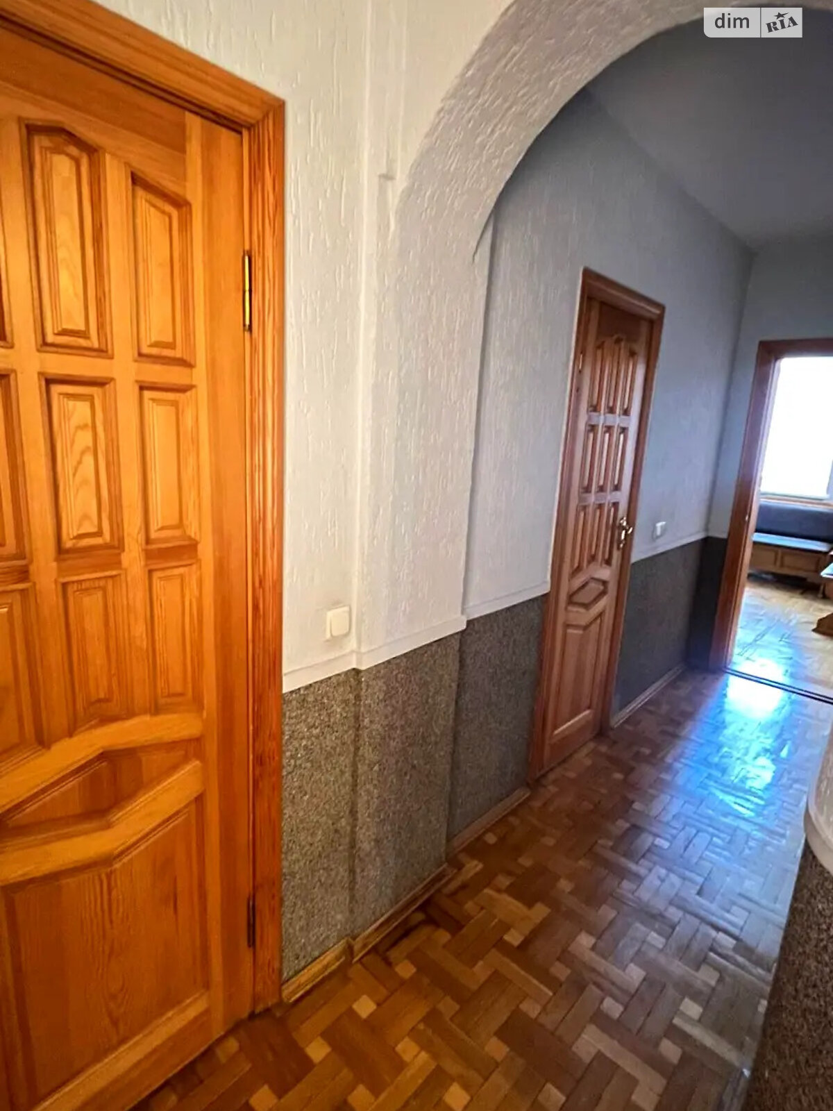 Продажа трехкомнатной квартиры в Киеве, на ул. Олеся Гончара 90/92, район Центр фото 1