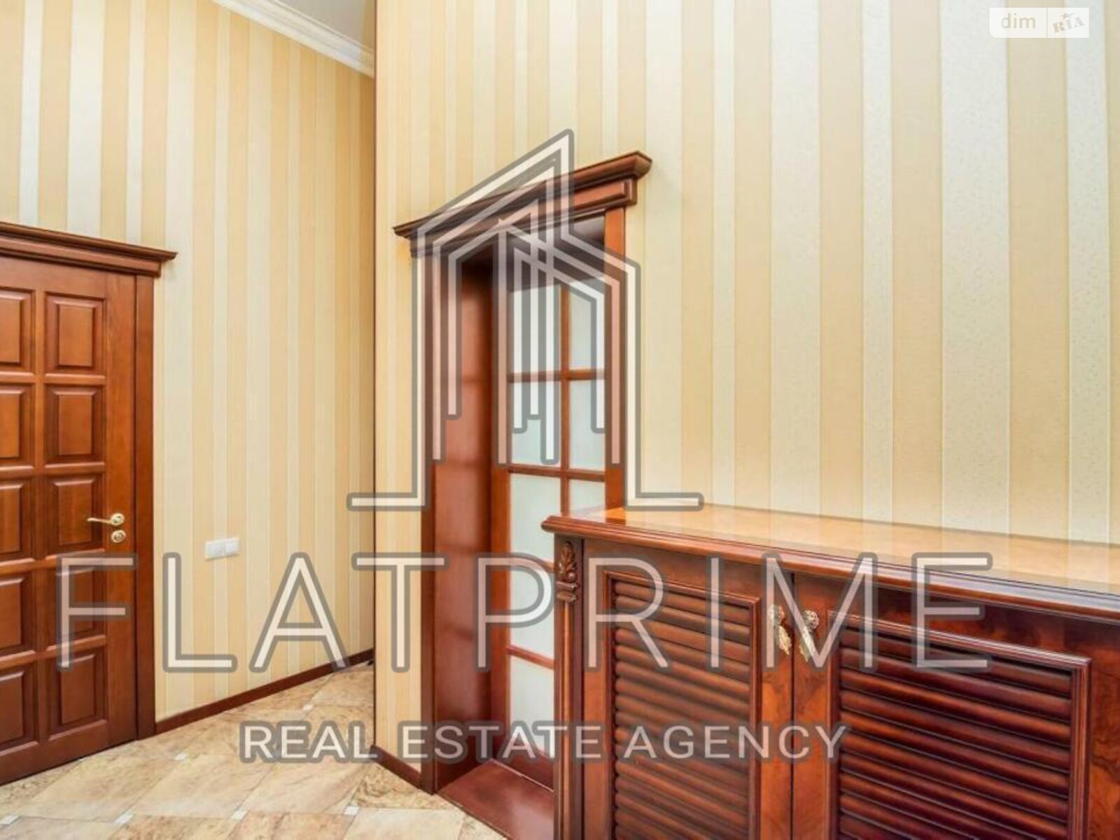 Продажа двухкомнатной квартиры в Киеве, на ул. Саксаганского 43, район Центр фото 1 Продажа двухкомнатной квартиры в Киеве, на ул. Саксаганского 43, район Центр фото 1
