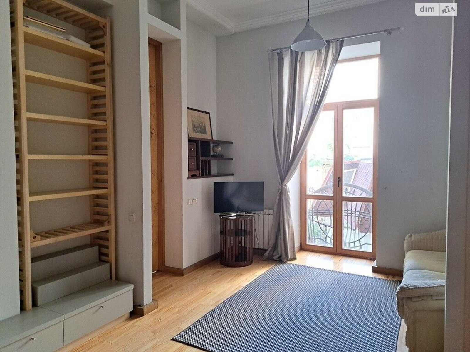 Продажа трехкомнатной квартиры в Киеве, на ул. Симона Петлюры 20, район Центр фото 1 Продажа трехкомнатной квартиры в Киеве, на ул. Симона Петлюры 20, район Центр фото 1