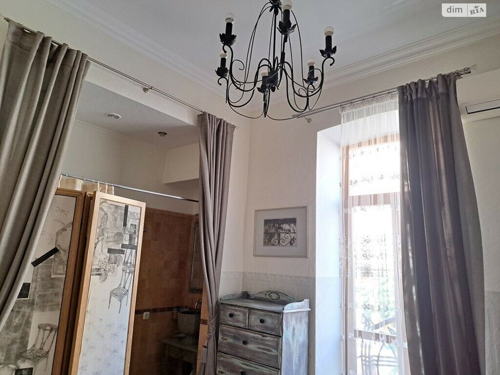 Продажа трехкомнатной квартиры в Киеве, на ул. Симона Петлюры 20, район Центр фото 1 Продажа трехкомнатной квартиры в Киеве, на ул. Симона Петлюры 20, район Центр фото 1