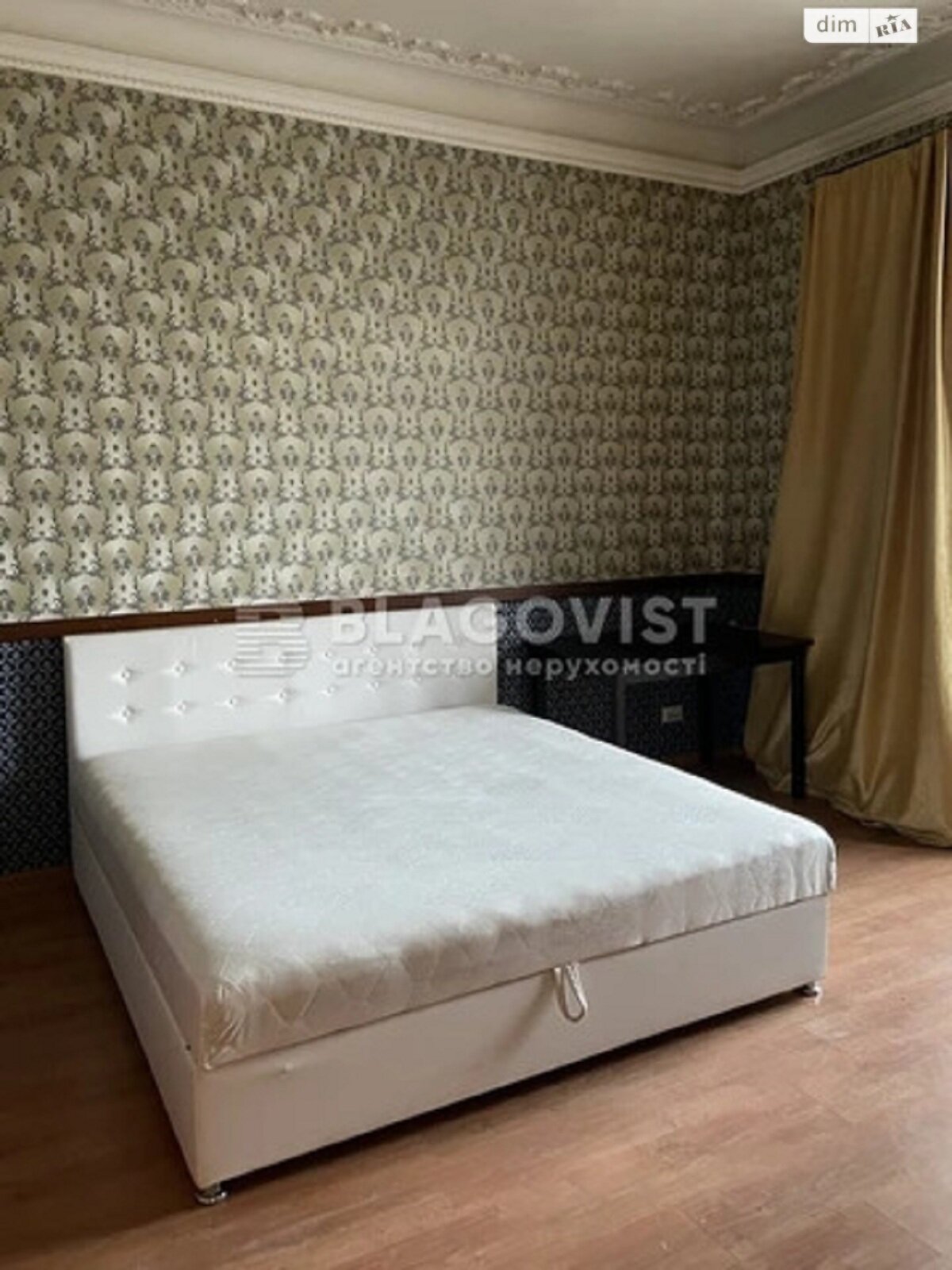 Продажа четырехкомнатной квартиры в Киеве, на бул. Тараса Шевченко 58, район Центр фото 1 Продажа четырехкомнатной квартиры в Киеве, на бул. Тараса Шевченко 58, район Центр фото 1
