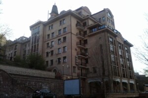 Продаж трикімнатної квартири в Києві, на пров. Варязький 14, район Центр фото 2 Продаж трикімнатної квартири в Києві, на пров. Варязький 14, район Центр фото 2