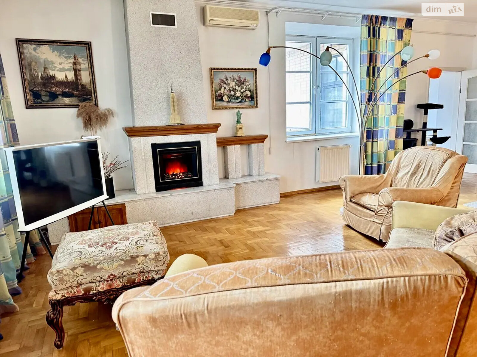 Продаж трикімнатної квартири в Києві, на пров. Варязький 14, район Центр фото 1 Продаж трикімнатної квартири в Києві, на пров. Варязький 14, район Центр фото 1