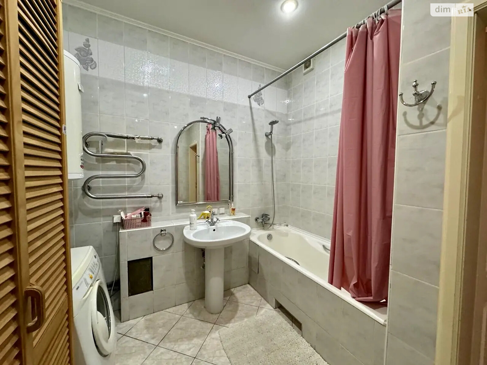 Продаж трикімнатної квартири в Києві, на пров. Варязький 14, район Центр фото 1 Продаж трикімнатної квартири в Києві, на пров. Варязький 14, район Центр фото 1