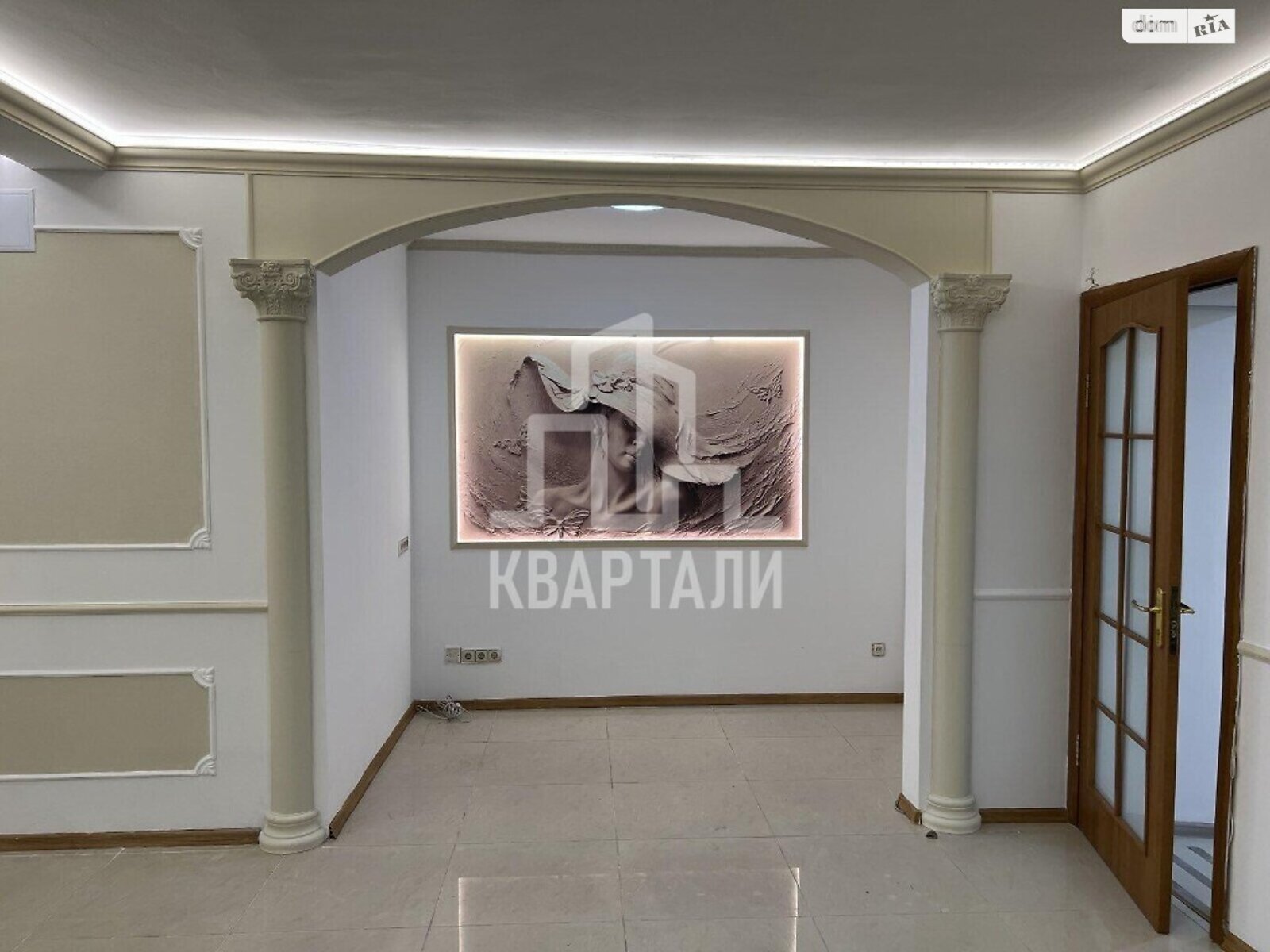 Продаж трикімнатної квартири в Києві, на вул. Ярославів Вал 21Г, район Центр фото 1