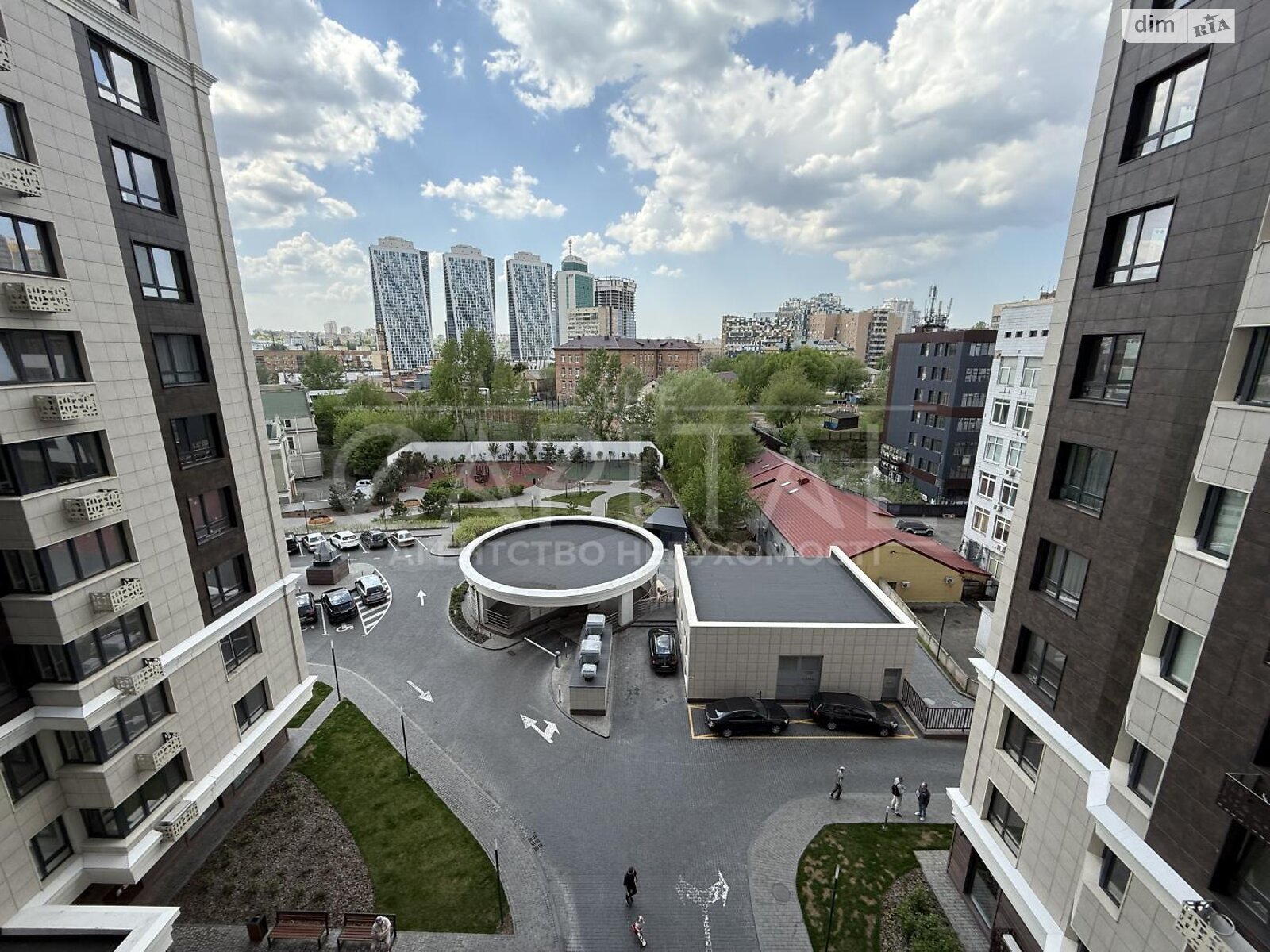 Продаж трикімнатної квартири в Києві, на вул. Золотоустівська 25, район Центр фото 1 Продаж трикімнатної квартири в Києві, на вул. Золотоустівська 25, район Центр фото 1