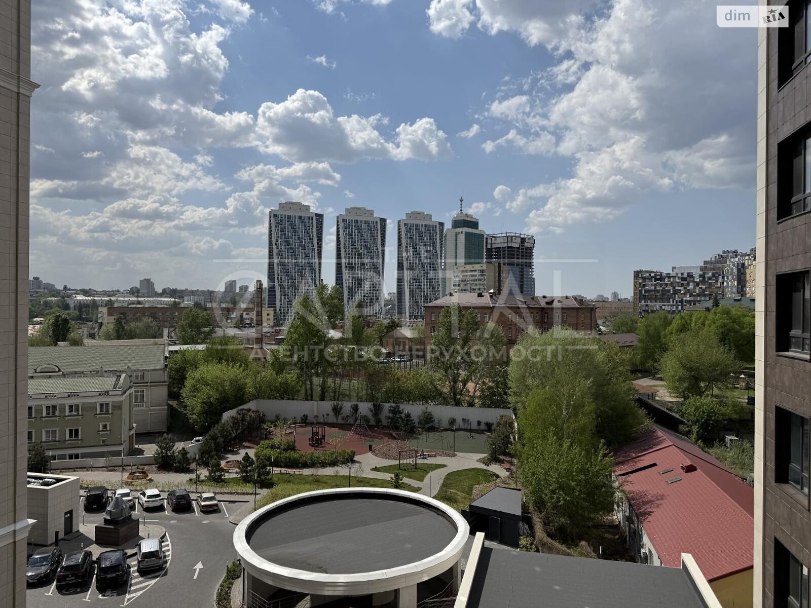 Продаж чотирикімнатної квартири в Києві, на вул. Золотоустівська 25, район Центр фото 1 Продаж чотирикімнатної квартири в Києві, на вул. Золотоустівська 25, район Центр фото 1