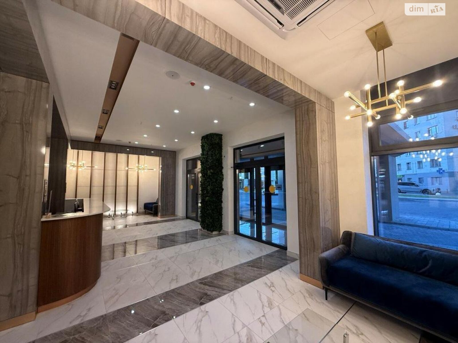 Продажа трехкомнатной квартиры в Киеве, на ул. Зверинецкая 70А, район Центр фото 1