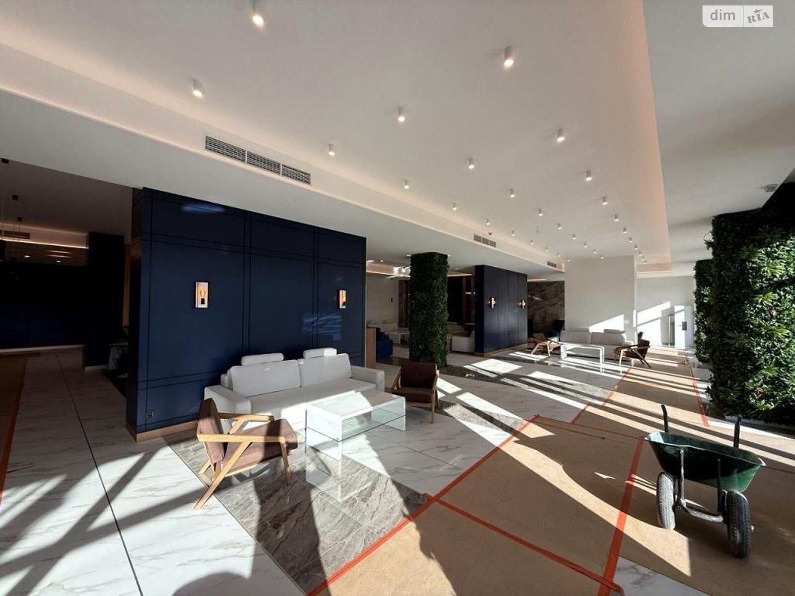 Продажа трехкомнатной квартиры в Киеве, на ул. Зверинецкая 70А, район Центр фото 1