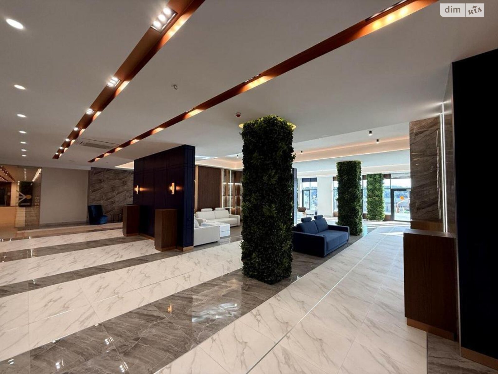 Продажа трехкомнатной квартиры в Киеве, на ул. Зверинецкая 70А, район Центр фото 1