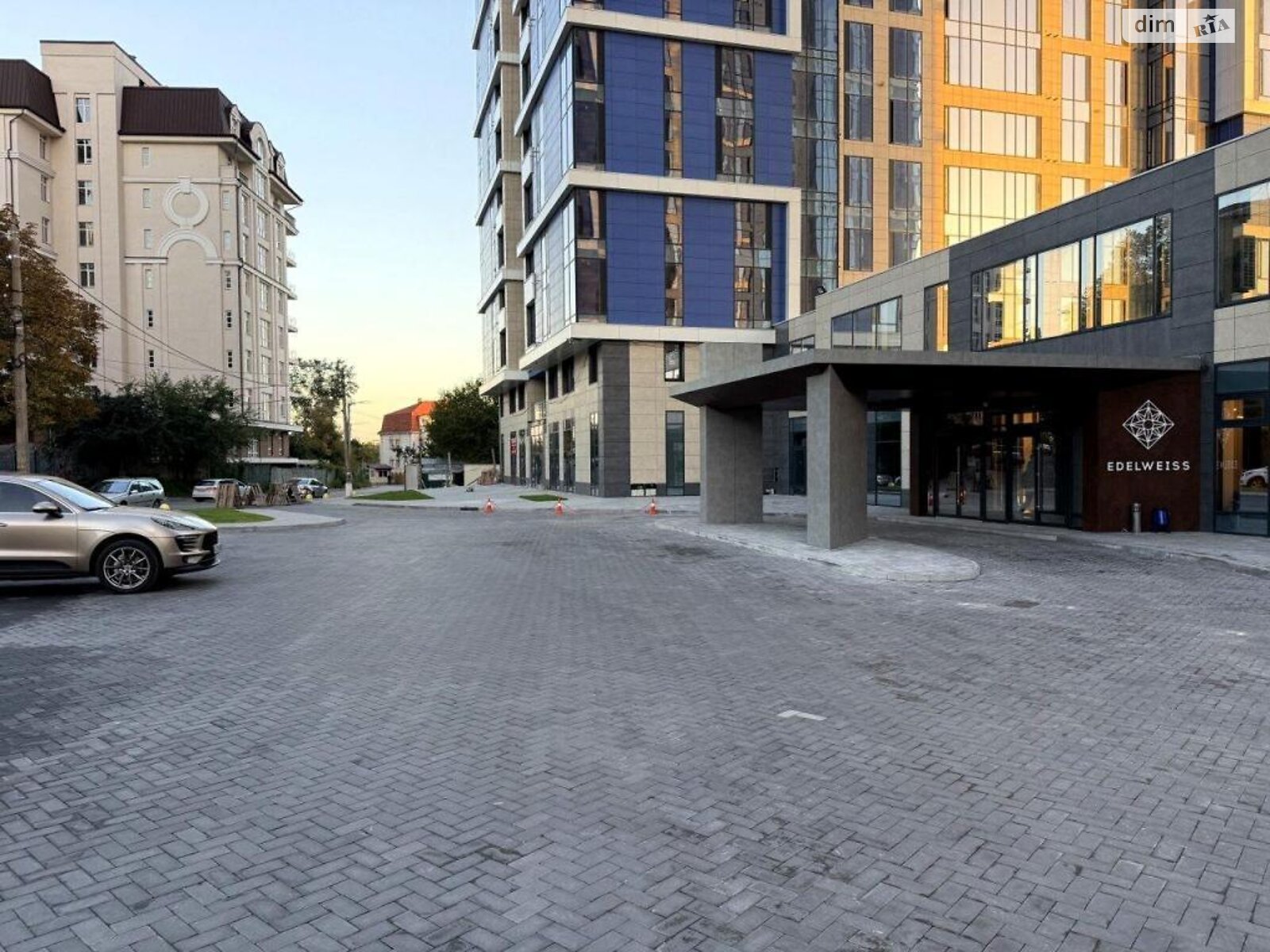 Продажа трехкомнатной квартиры в Киеве, на ул. Зверинецкая 70А, район Центр фото 1