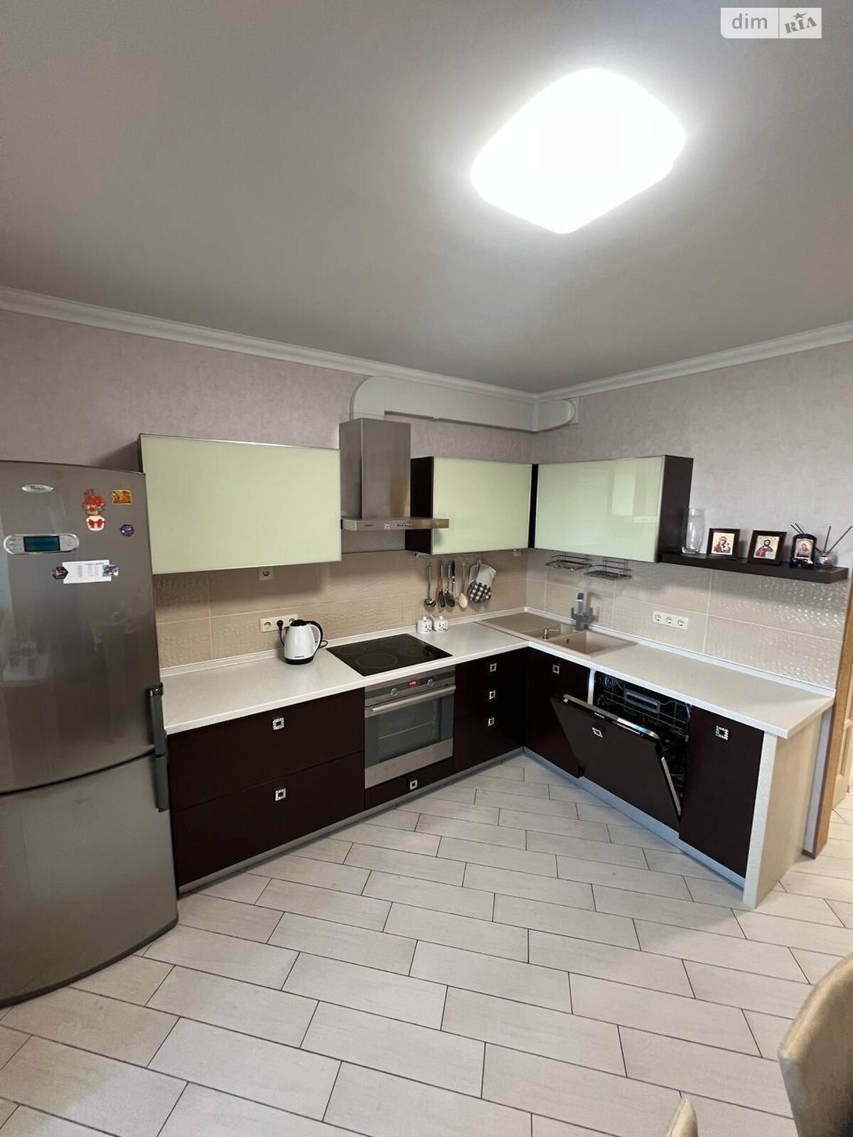 Продаж двокімнатної квартири в Києві, на вул. Федора Ернста 6, район Солом'янський фото 1