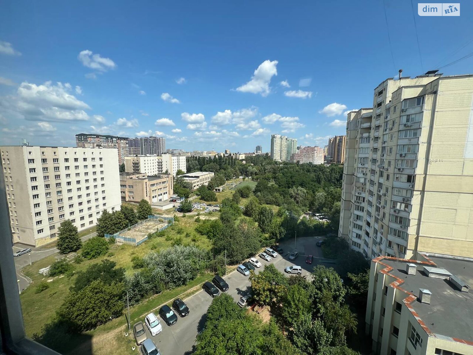 Продаж двокімнатної квартири в Києві, на вул. Федора Ернста 6, район Солом'янський фото 1