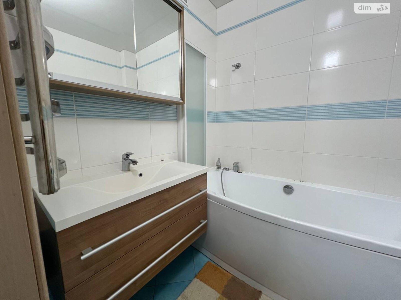 Продаж двокімнатної квартири в Києві, на вул. Федора Ернста 6, район Солом'янський фото 1