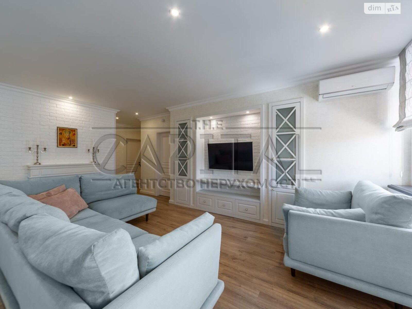 Продаж трикімнатної квартири в Києві, на вул. Федора Ернста 16А, район Турецьке містечко фото 1