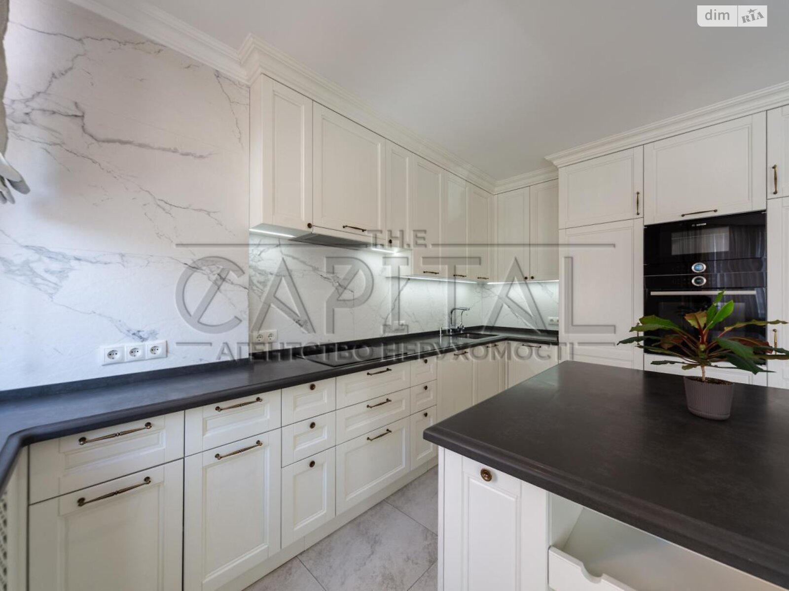 Продаж трикімнатної квартири в Києві, на вул. Федора Ернста 16А, район Турецьке містечко фото 1