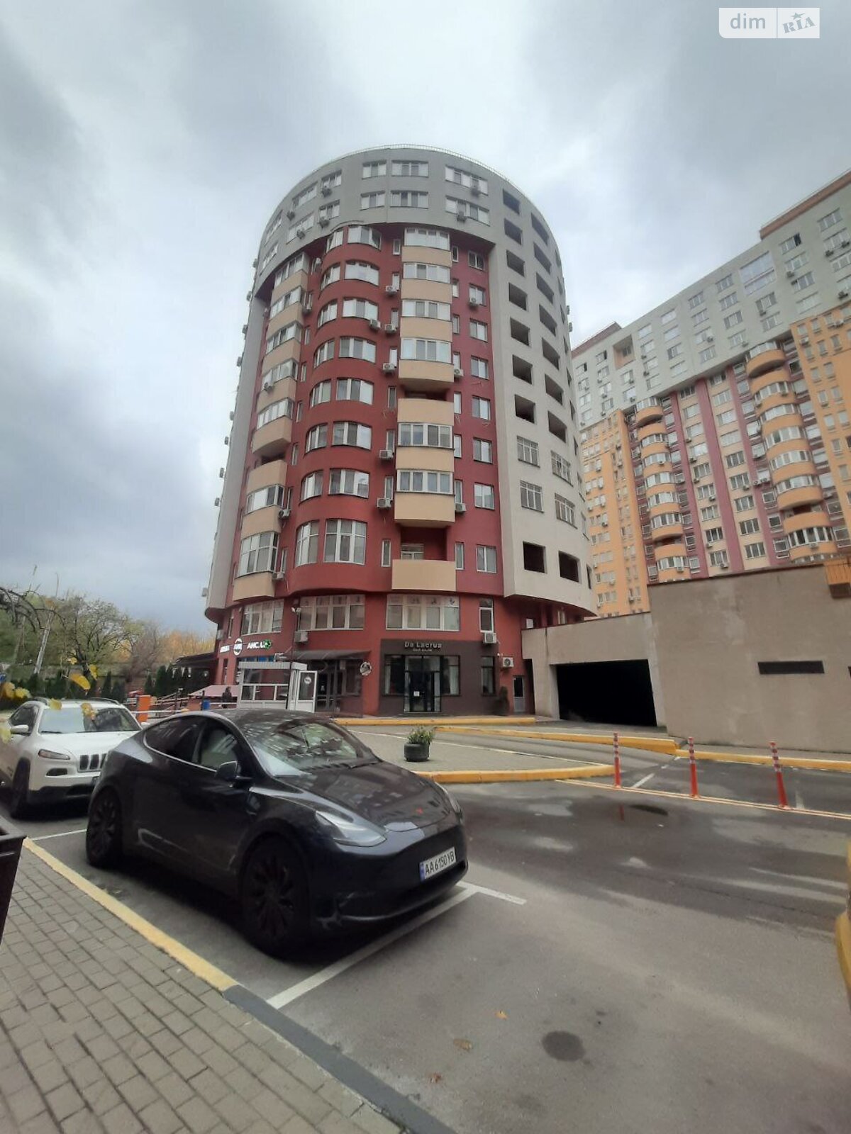 Продаж двокімнатної квартири в Києві, на вул. Федора Ернста 16, район Солом'янський фото 1