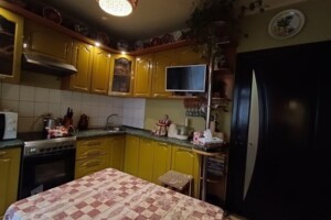 Продажа трехкомнатной квартиры в Киеве, на ул. Ивана Пулюя 1А, район Турецкий городок фото 2