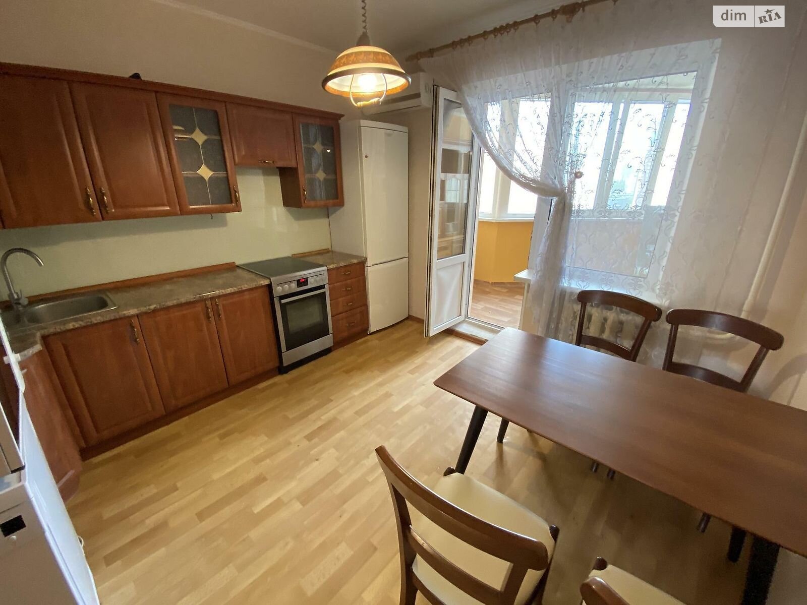 Продажа трехкомнатной квартиры в Киеве, на ул. Ивана Пулюя 2, район Турецкий городок фото 1 Продажа трехкомнатной квартиры в Киеве, на ул. Ивана Пулюя 2, район Турецкий городок фото 1