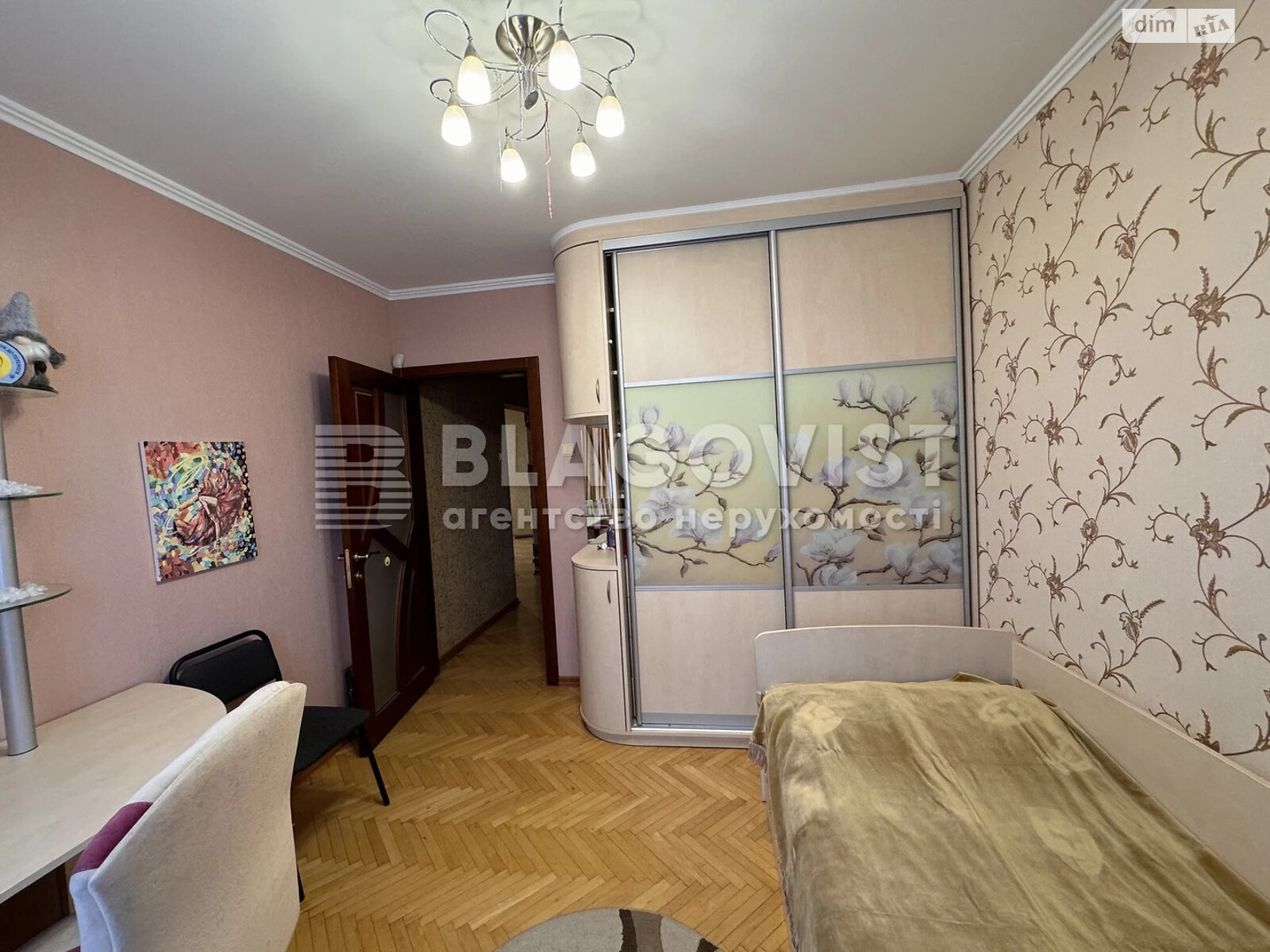 Продажа трехкомнатной квартиры в Киеве, на ул. Ивана Пулюя 5Б, район Турецкий городок фото 1 Продажа трехкомнатной квартиры в Киеве, на ул. Ивана Пулюя 5Б, район Турецкий городок фото 1