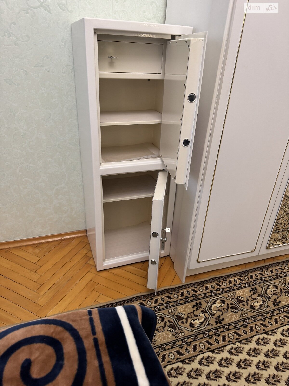 Продажа четырехкомнатной квартиры в Киеве, на ул. Ивана Пулюя 1А, район Турецкий городок фото 1 Продажа четырехкомнатной квартиры в Киеве, на ул. Ивана Пулюя 1А, район Турецкий городок фото 1