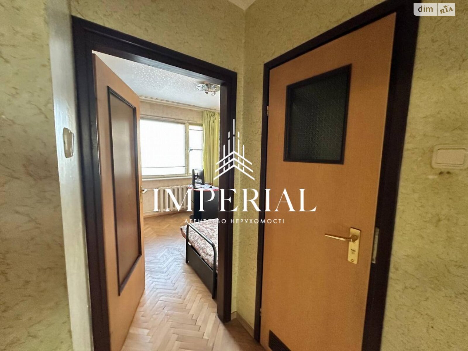 Продаж трикімнатної квартири в Києві, на вул. Кадетський Гай 9, район Турецьке містечко фото 1 Продаж трикімнатної квартири в Києві, на вул. Кадетський Гай 9, район Турецьке містечко фото 1