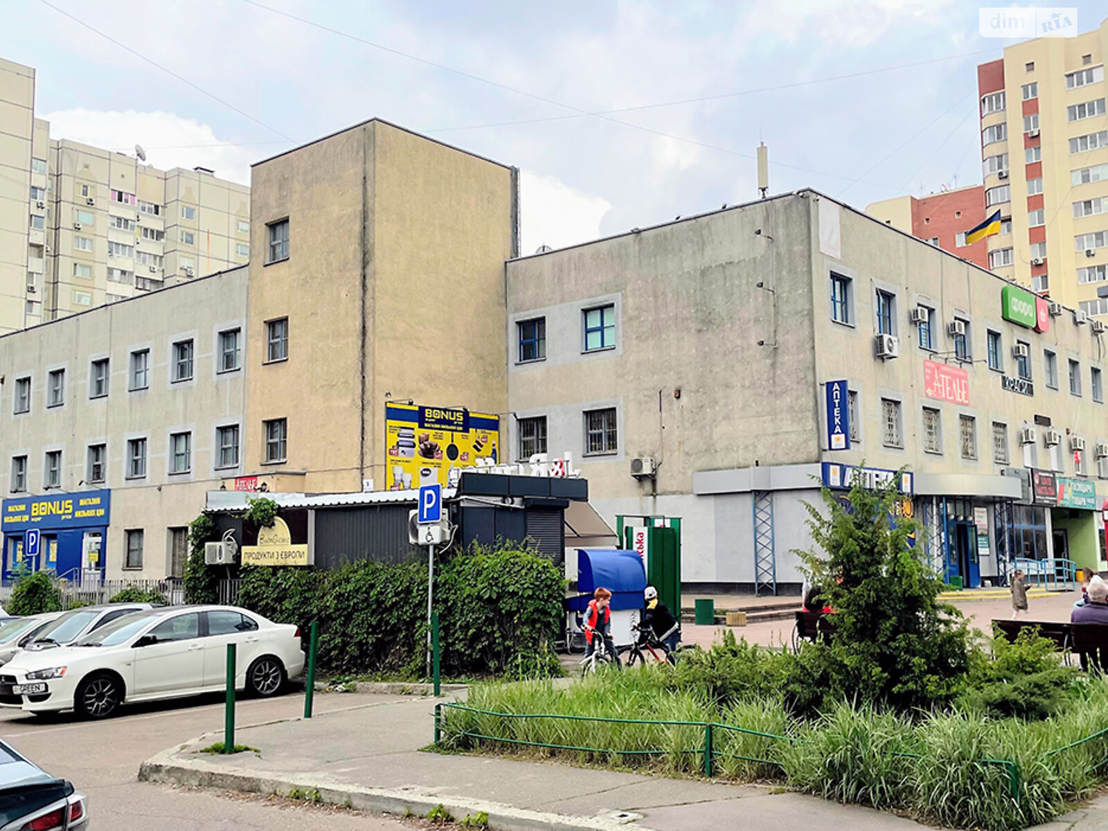 Продаж трикімнатної квартири в Києві, на вул. Івана Пулюя 1А, район Турецьке містечко фото 1 Продаж трикімнатної квартири в Києві, на вул. Івана Пулюя 1А, район Турецьке містечко фото 1
