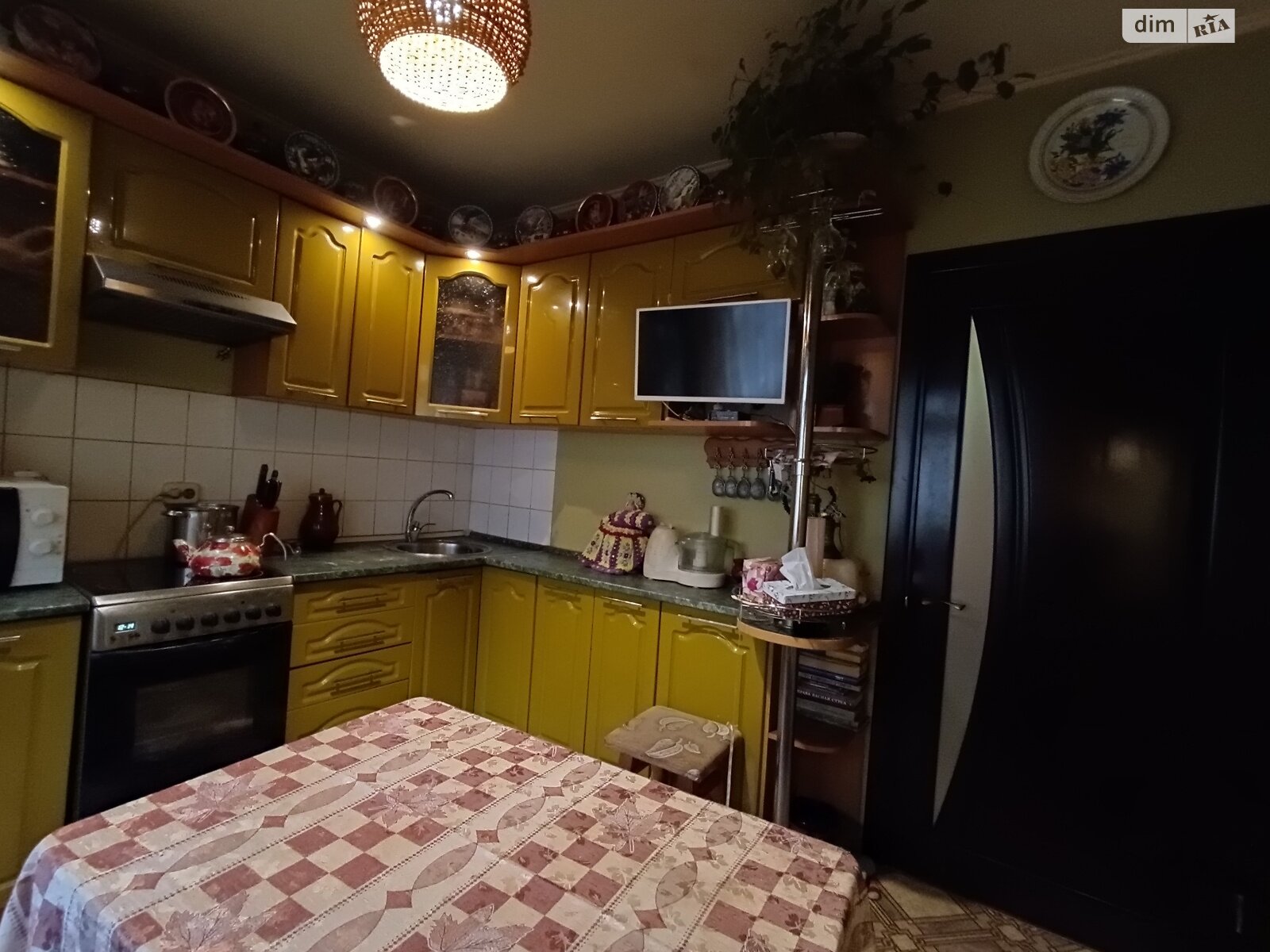 Продаж трикімнатної квартири в Києві, на вул. Івана Пулюя 1А, район Турецьке містечко фото 1 Продаж трикімнатної квартири в Києві, на вул. Івана Пулюя 1А, район Турецьке містечко фото 1