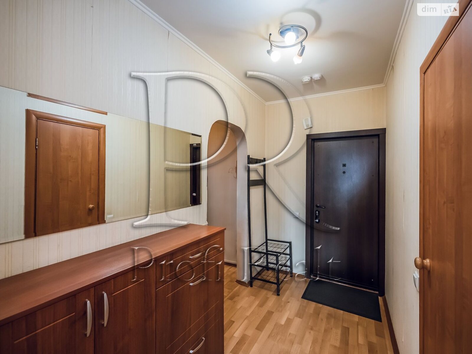 Продаж однокімнатної квартири в Києві, на вул. Урлівська 34А, фото 1 Продаж однокімнатної квартири в Києві, на вул. Урлівська 34А, фото 1