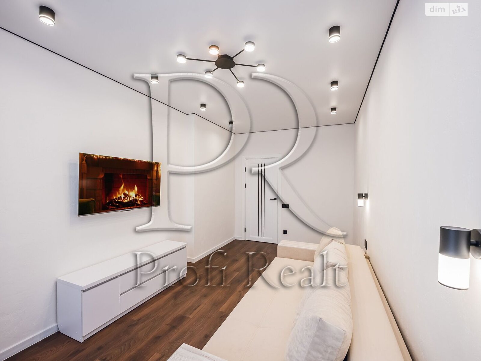 Продажа однокомнатной квартиры в Киеве, на ул. Валерьяна Подмогильного 5, фото 1