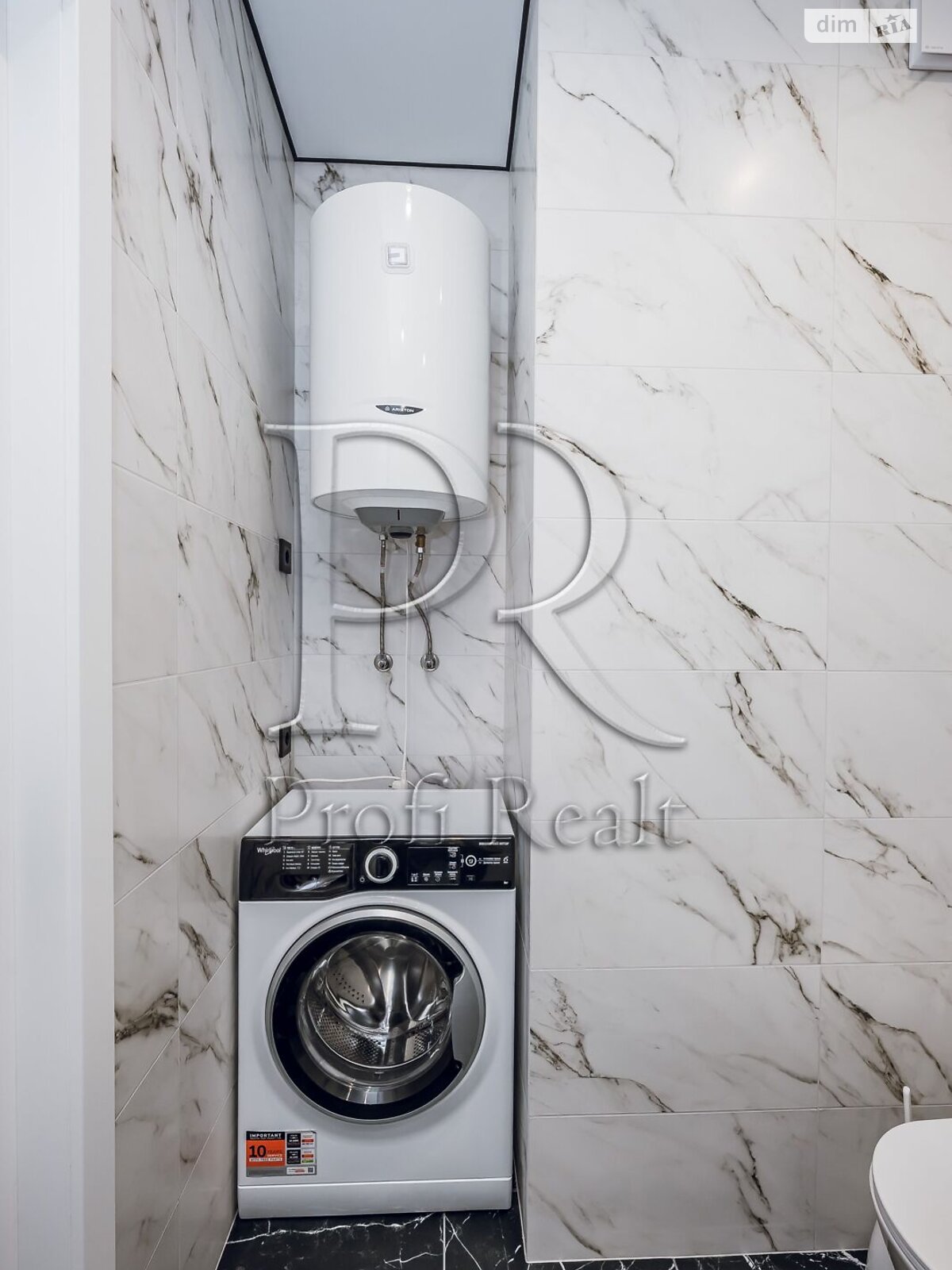 Продажа однокомнатной квартиры в Киеве, на ул. Валерьяна Подмогильного 5, фото 1