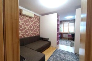 Продаж однокімнатної квартири в Києві, на вул. Васильченка 1, фото 2