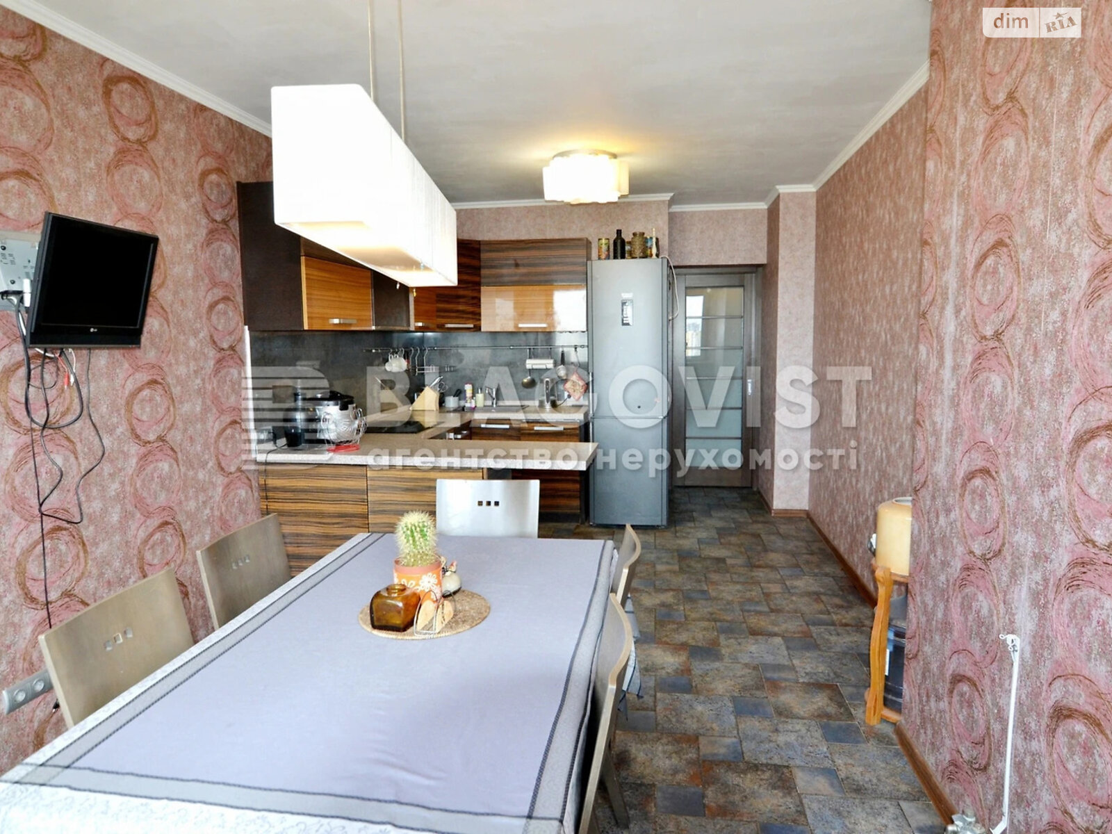 Продажа трехкомнатной квартиры в Киеве, на бул. Верховного Совета 14Б, фото 1 Продажа трехкомнатной квартиры в Киеве, на бул. Верховного Совета 14Б, фото 1