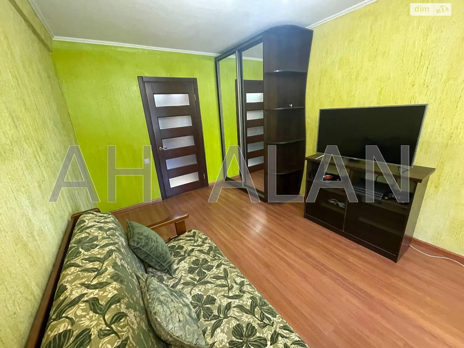 Продажа однокомнатной квартиры в Киеве, на пер. Кузьмы Скрябина 22, район Ветряные Горы фото 1 Продажа однокомнатной квартиры в Киеве, на пер. Кузьмы Скрябина 22, район Ветряные Горы фото 1