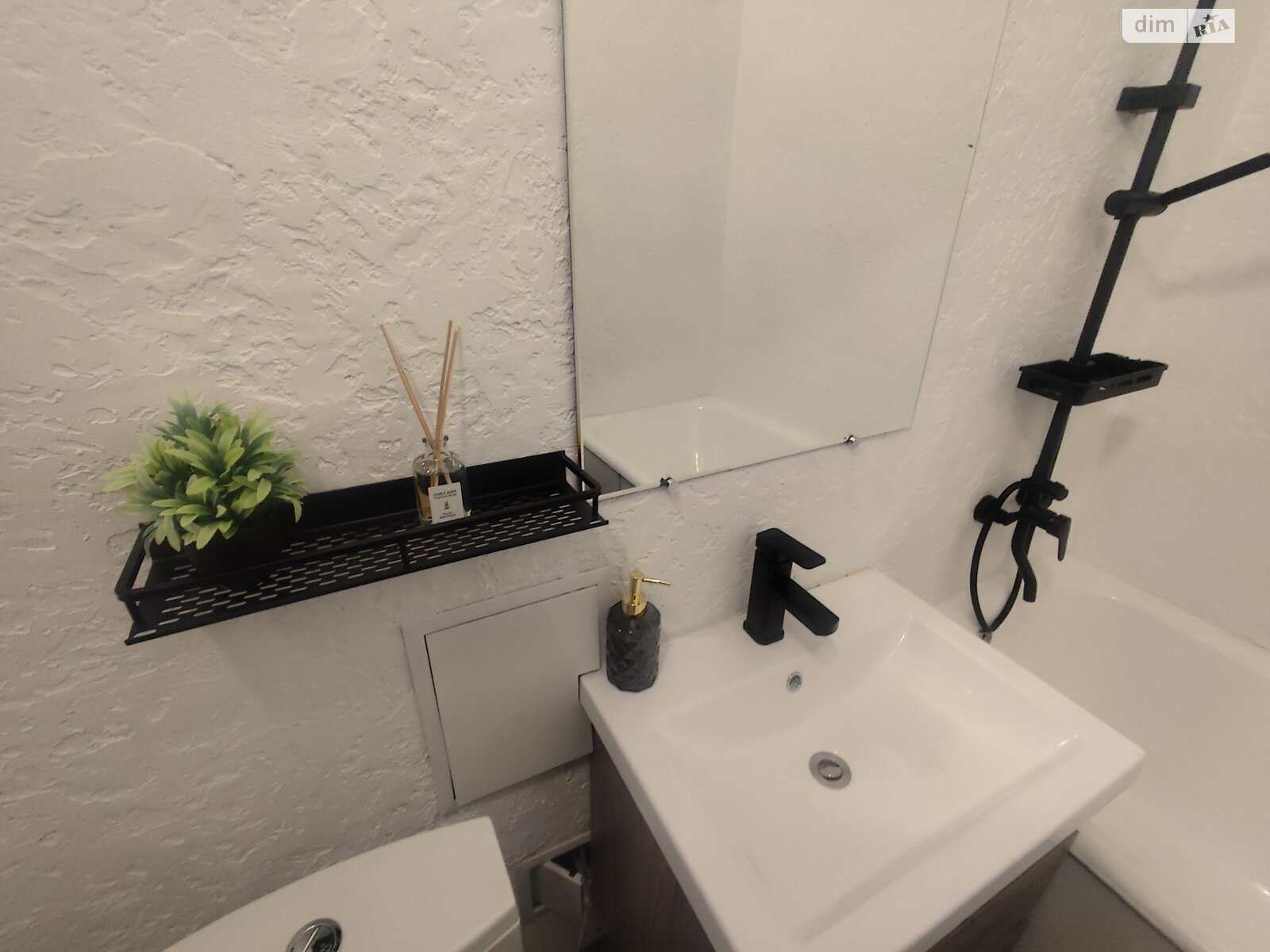 Продажа двухкомнатной квартиры в Киеве, на ул. Межевая 10, район Ветряные Горы фото 1