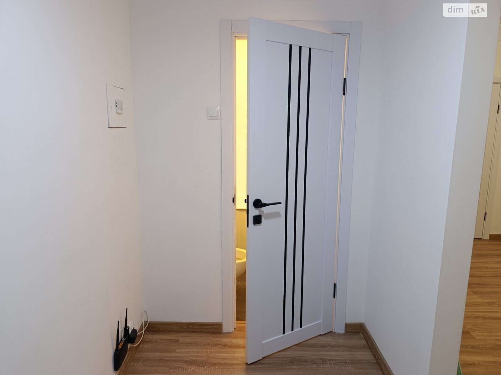 Продажа двухкомнатной квартиры в Киеве, на ул. Межевая 10, район Ветряные Горы фото 1