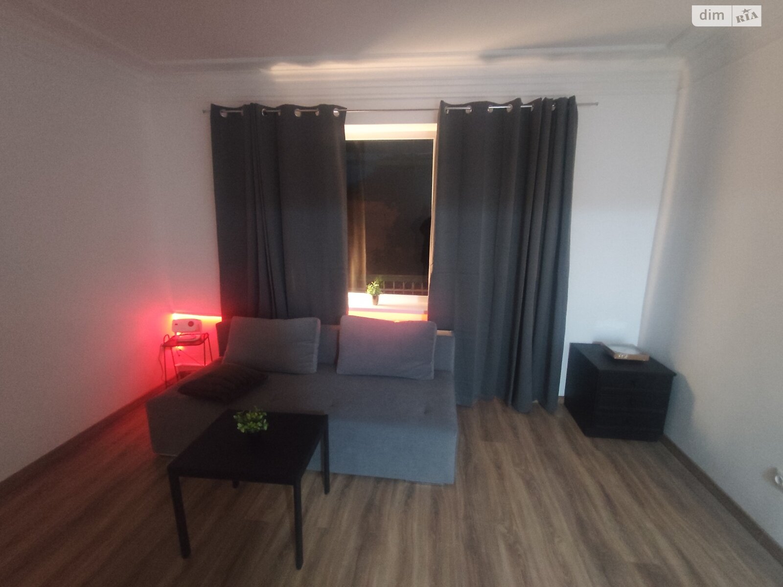 Продажа двухкомнатной квартиры в Киеве, на ул. Межевая 10, район Ветряные Горы фото 1