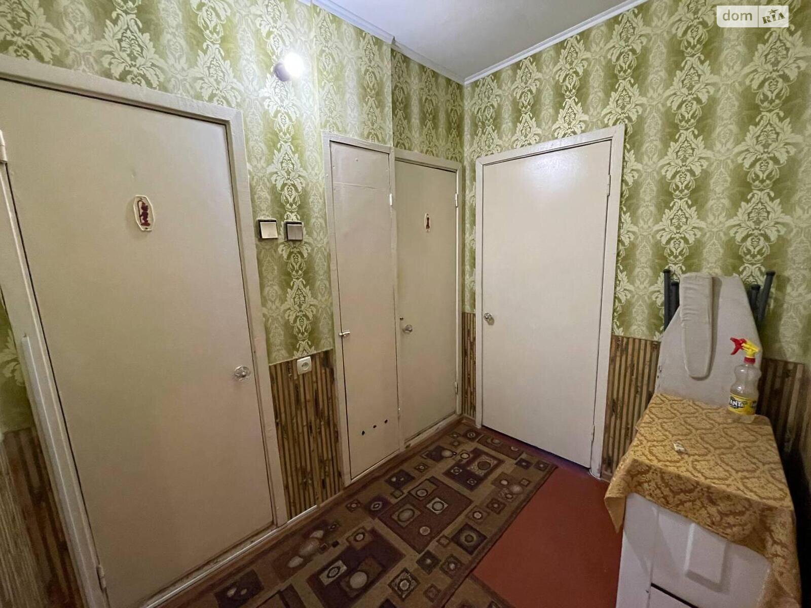 Продажа трехкомнатной квартиры в Киеве, на просп. Свободы 1А, район Ветряные Горы фото 1