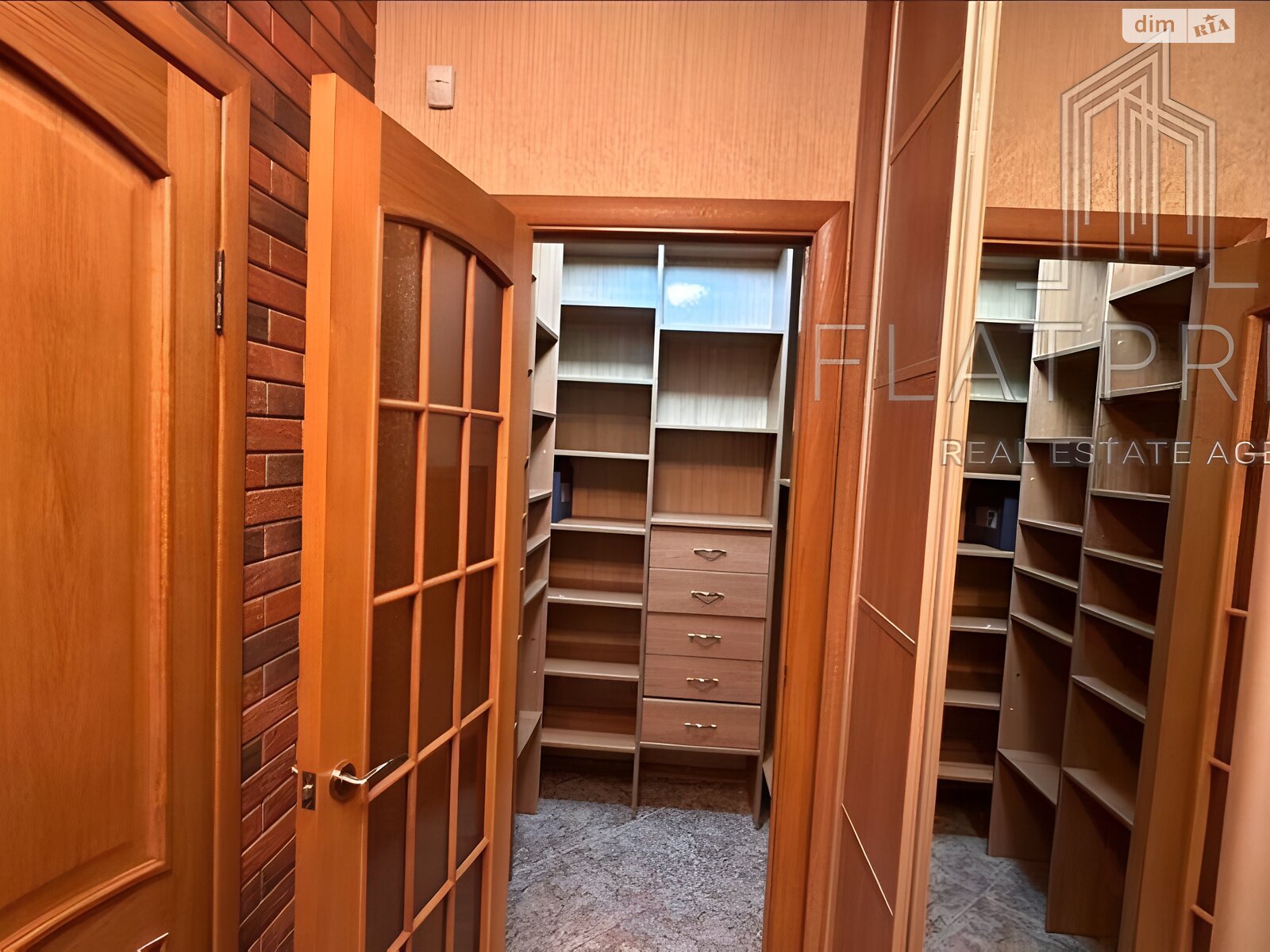 Продажа однокомнатной квартиры в Киеве, на ул. Вышгородская 45/9, район Ветряные Горы фото 1 Продажа однокомнатной квартиры в Киеве, на ул. Вышгородская 45/9, район Ветряные Горы фото 1