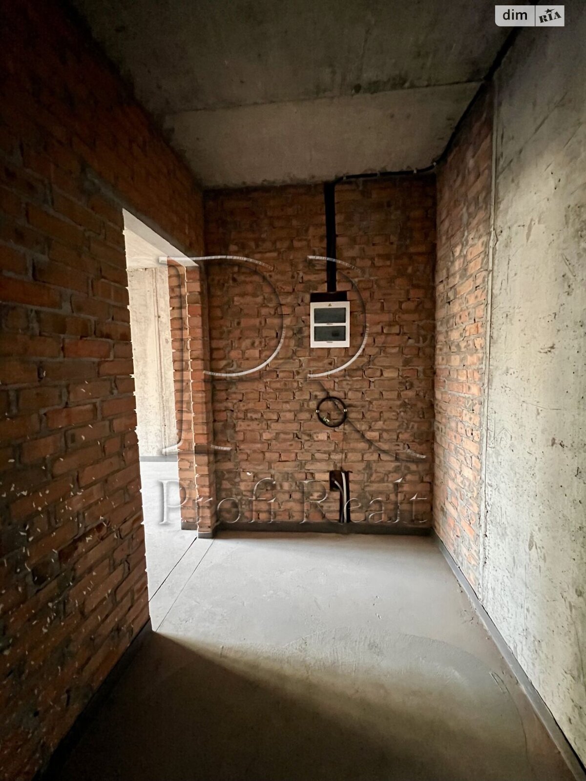 Продажа однокомнатной квартиры в Киеве, на ул. Вышгородская 45Ж, район Ветряные Горы фото 1