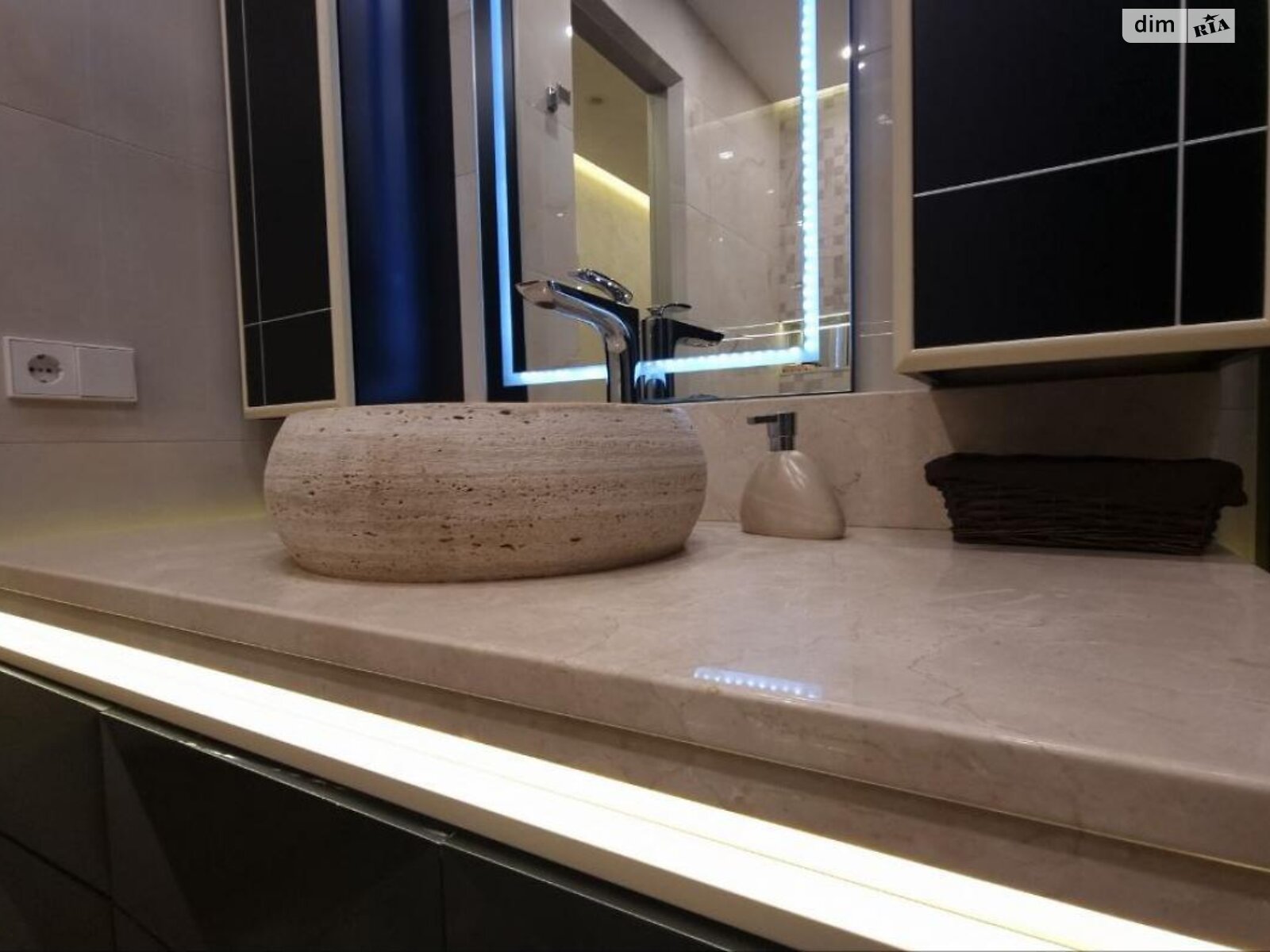 Продажа двухкомнатной квартиры в Киеве, на ул. Вышгородская 45, район Подольский фото 1