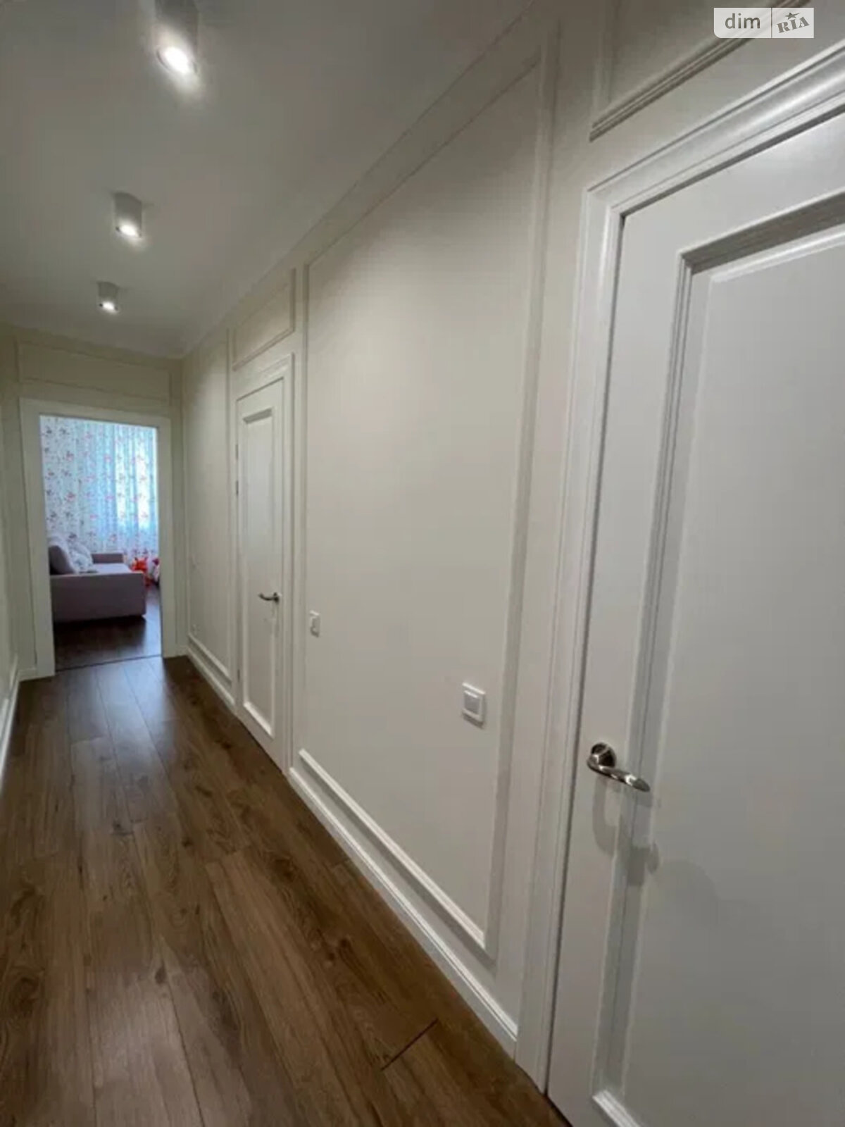 Продажа трехкомнатной квартиры в Киеве, на ул. Вышгородская, район Ветряные Горы фото 1 Продажа трехкомнатной квартиры в Киеве, на ул. Вышгородская, район Ветряные Горы фото 1