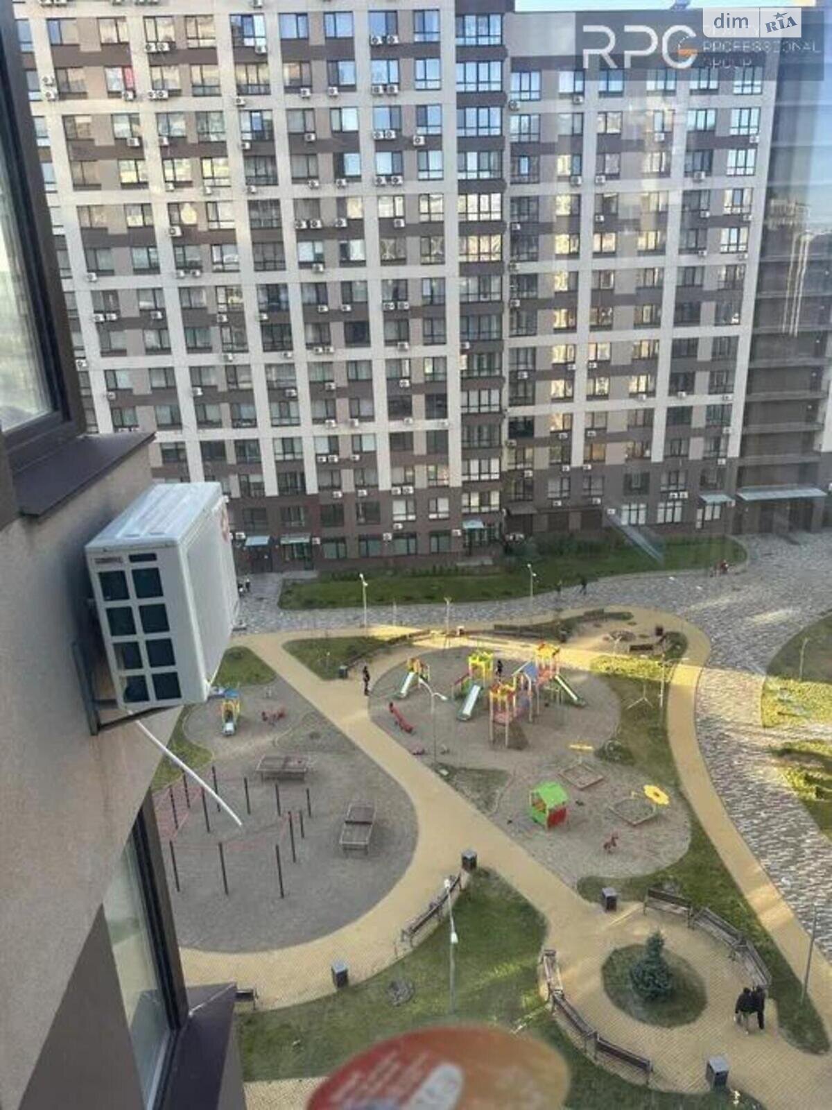 Продаж двокімнатної квартири в Києві, на вул. Олександра Олеся 6А, район Виноградар фото 1 Продаж двокімнатної квартири в Києві, на вул. Олександра Олеся 6А, район Виноградар фото 1