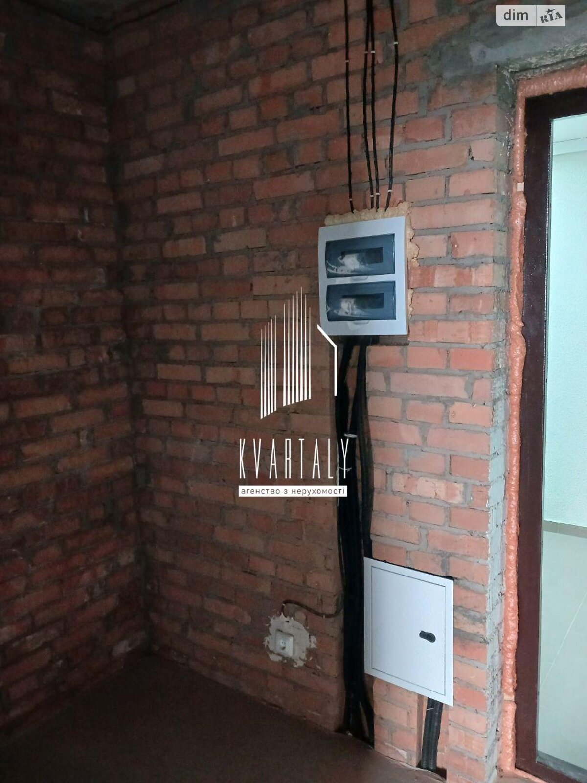 Продаж двокімнатної квартири в Києві, на вул. Олександра Олеся 1, район Виноградар фото 1 Продаж двокімнатної квартири в Києві, на вул. Олександра Олеся 1, район Виноградар фото 1