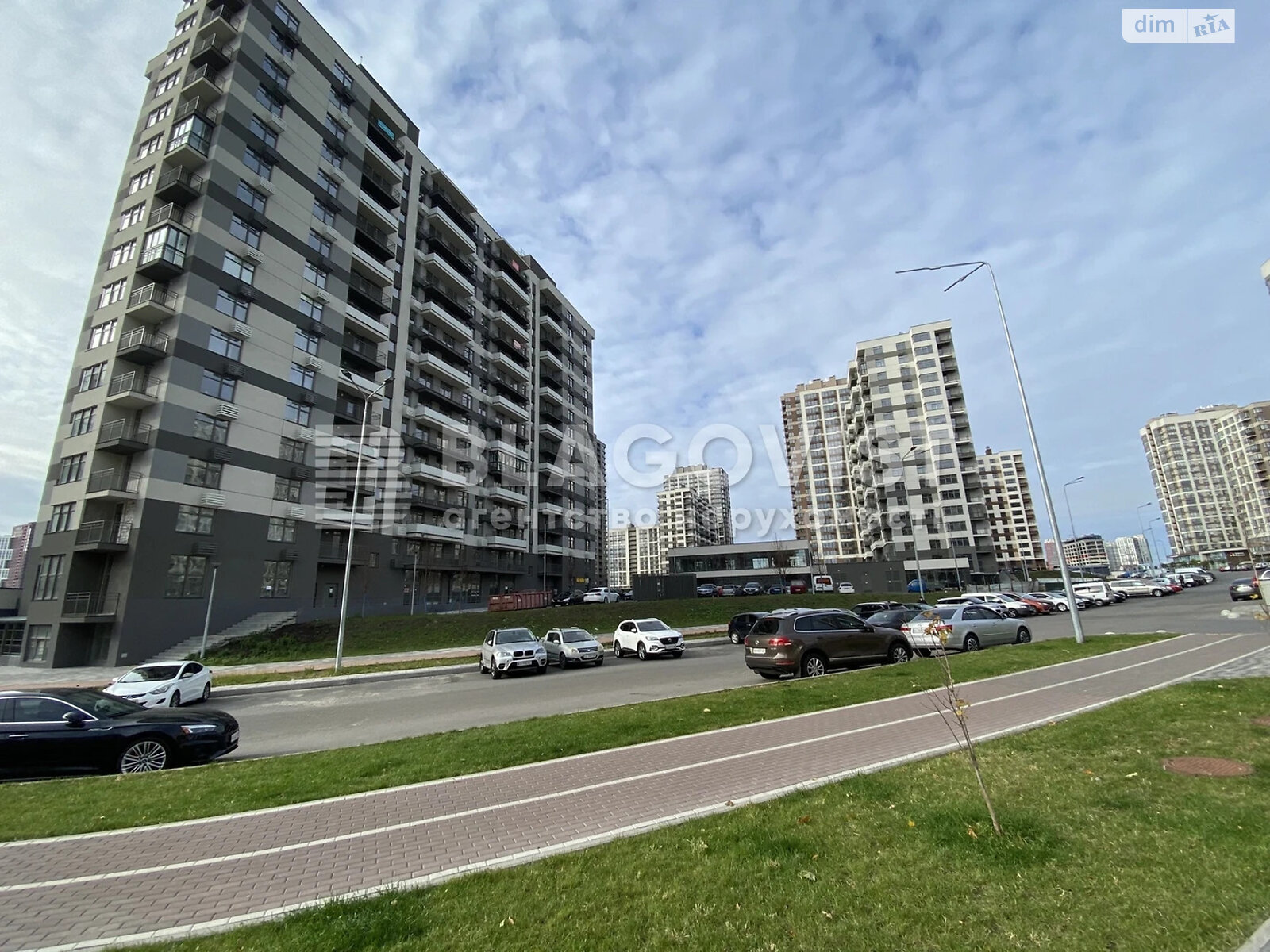 Продаж двокімнатної квартири в Києві, на вул. Олександра Олеся 9, район Виноградар фото 1 Продаж двокімнатної квартири в Києві, на вул. Олександра Олеся 9, район Виноградар фото 1