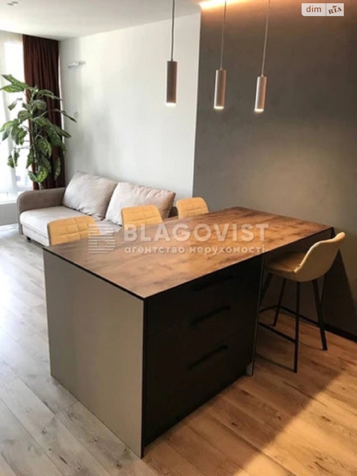 Продаж двокімнатної квартири в Києві, на вул. Олександра Олеся 4А, район Виноградар фото 1 Продаж двокімнатної квартири в Києві, на вул. Олександра Олеся 4А, район Виноградар фото 1